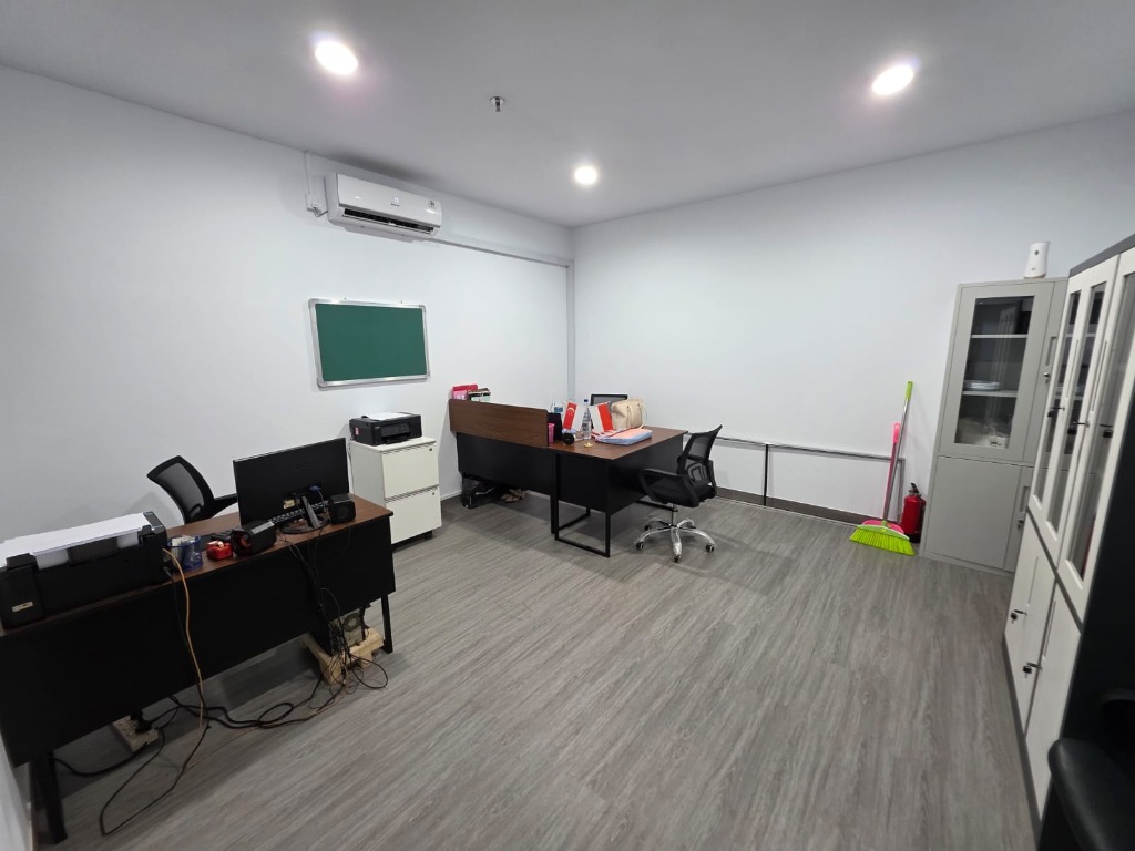 Staff & Operations Room